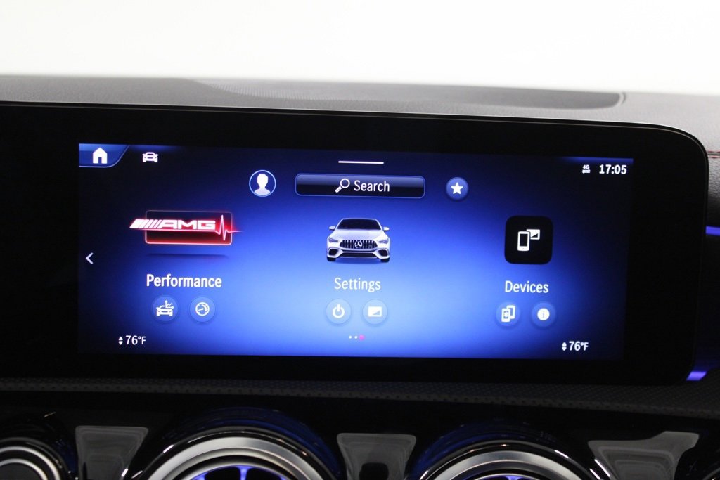 Used 2025 Mercedes-Benz CLA 35 AMG 4MATIC image 24