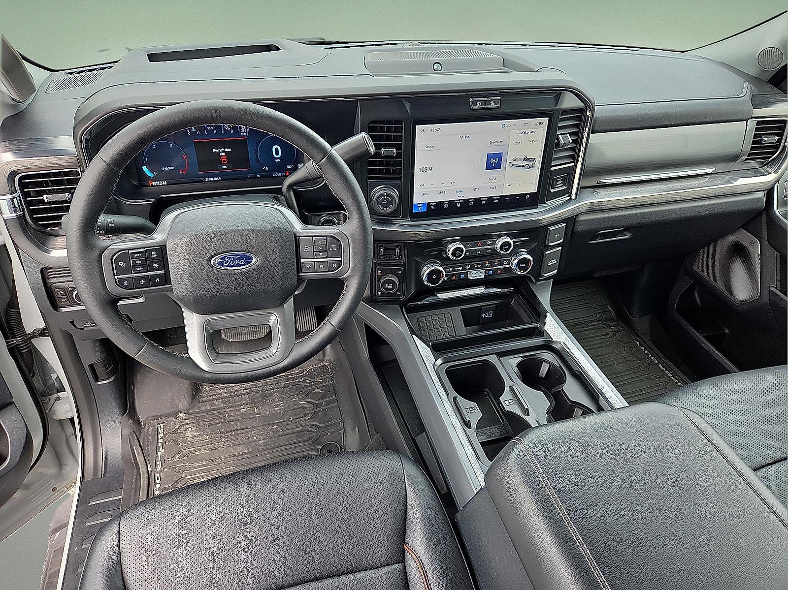 Used 2025 Ford F350 Lariat w/ Lariat Ultimate Package AWD/4WD image 6
