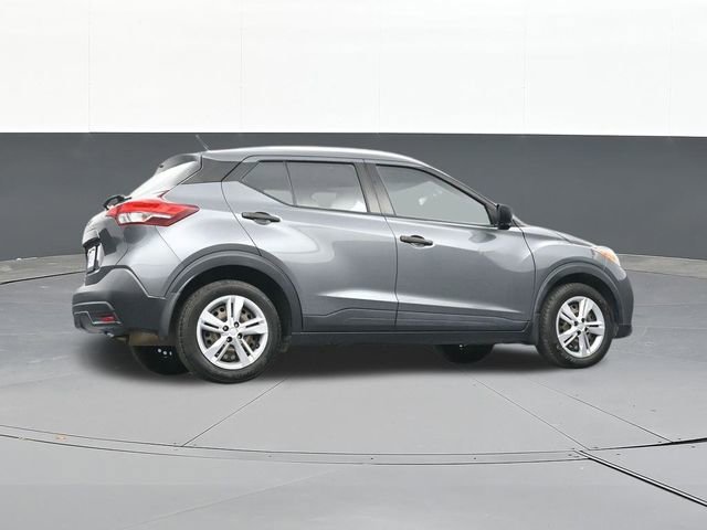 Used 2019 Nissan Kicks S image 47