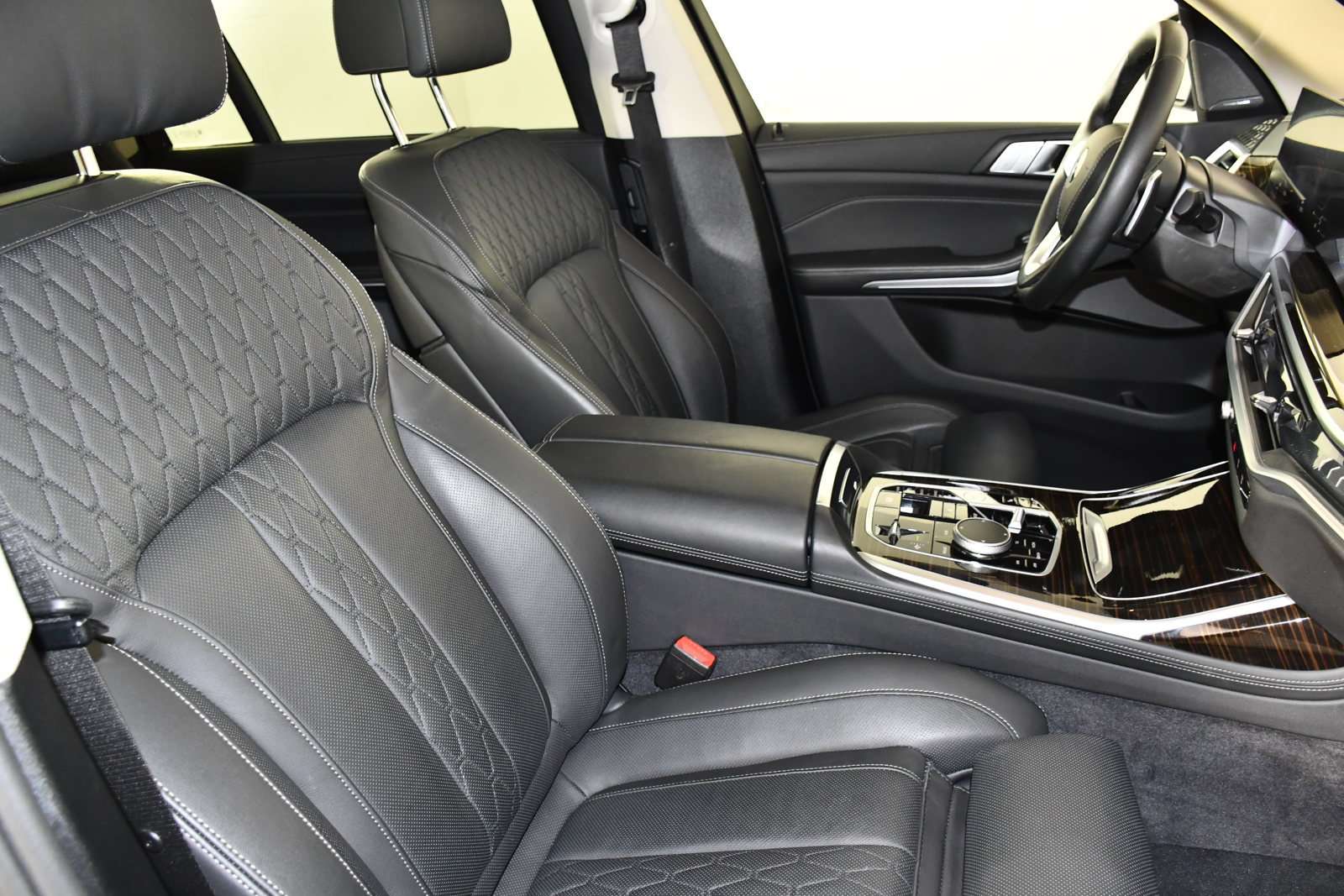 Used 2026 BMW X7 xDrive40i AWD/4WD image 41