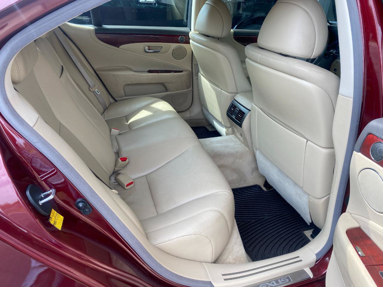 Used 2008 Lexus LS 460 RWD image 18