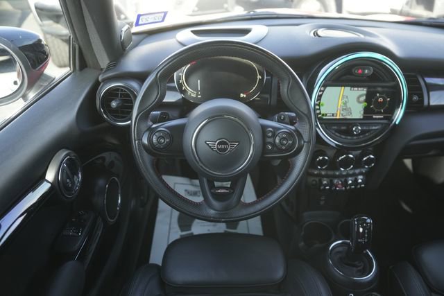 Used 2021 MINI Cooper S image 17
