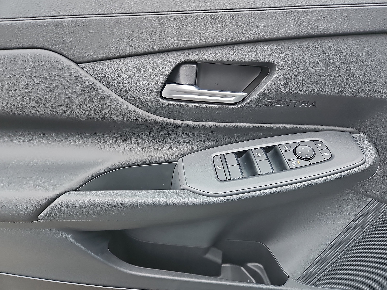 New 2026 Nissan Sentra SV w/ SV Convenience Package FWD image 10