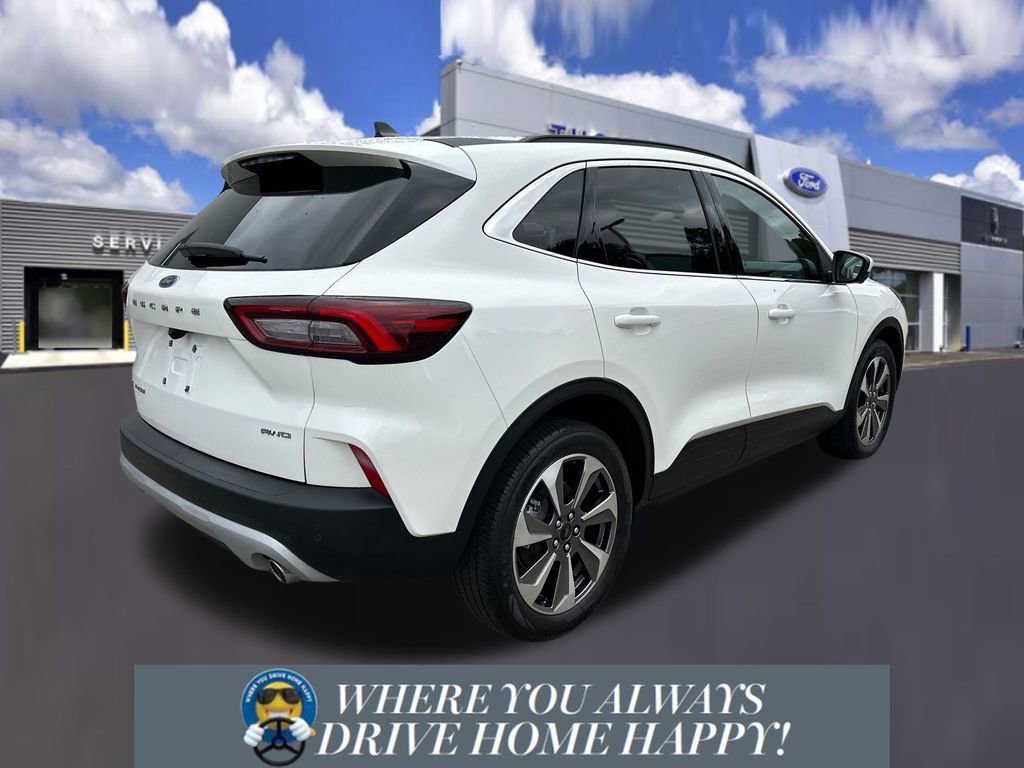 Certified 2023 Ford Escape Platinum image 3