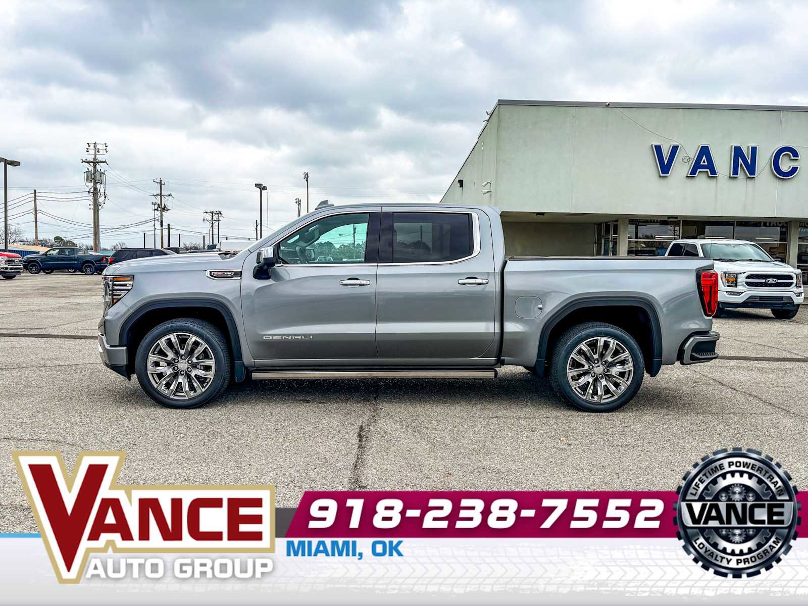 Used 2024 GMC Sierra 1500 Denali w/ Denali Reserve Package AWD/4WD image 4