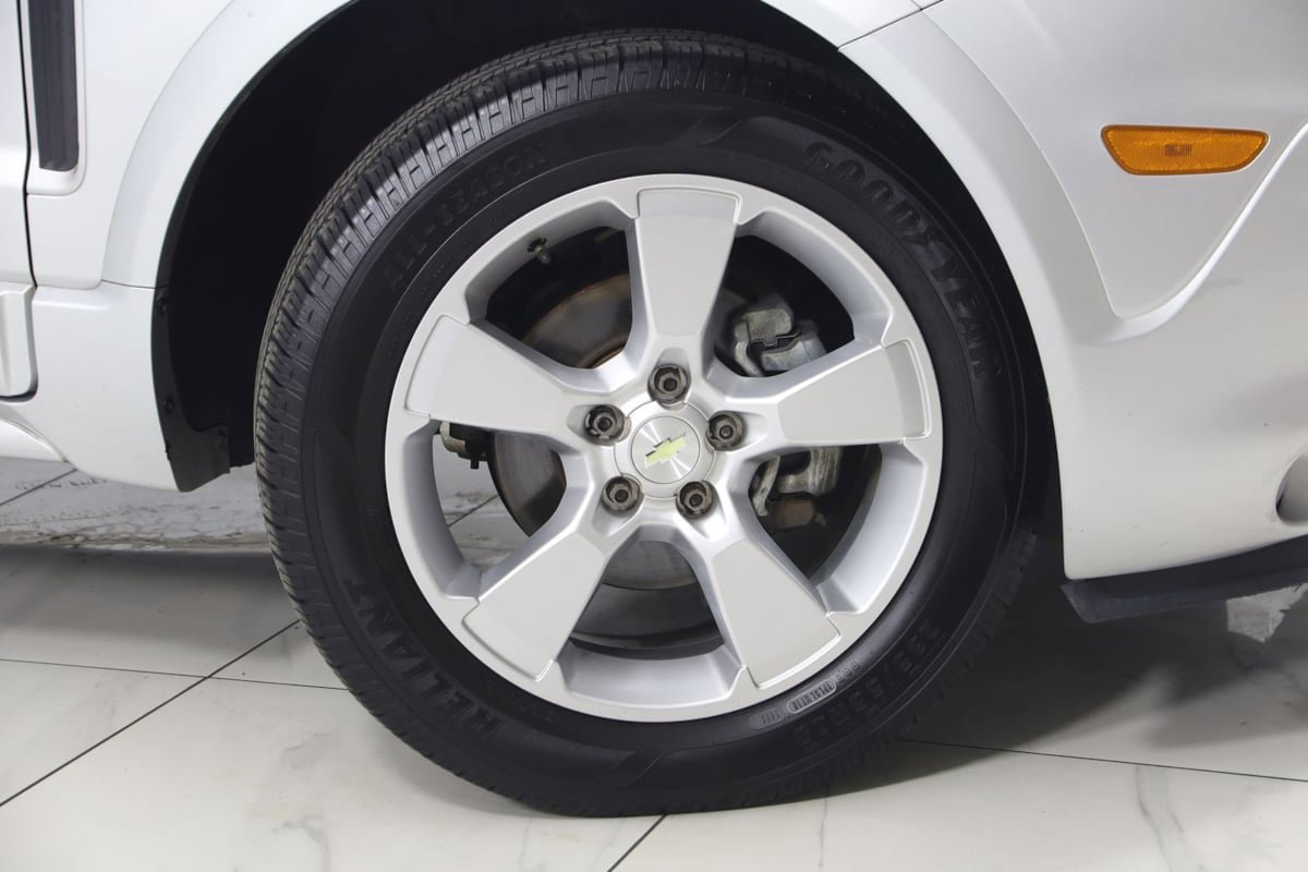 Used 2014 Chevrolet Captiva Sport LT w/ Convenience Package FWD image 13