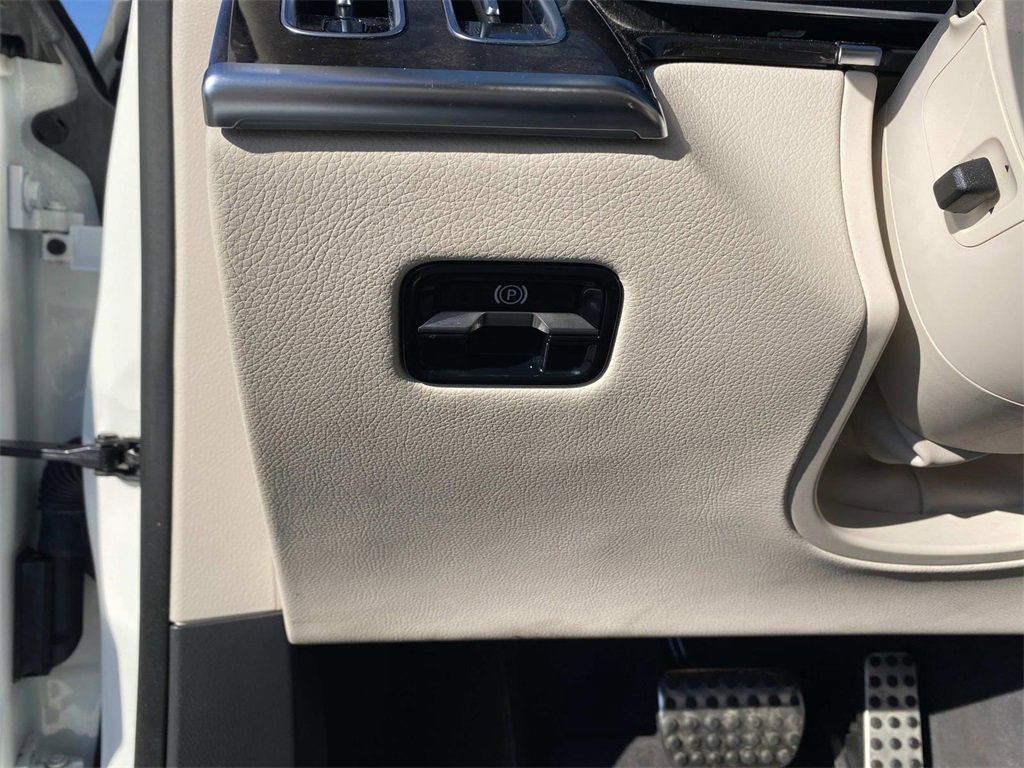 Certified 2023 Mercedes-Benz S 500 4MATIC image 15