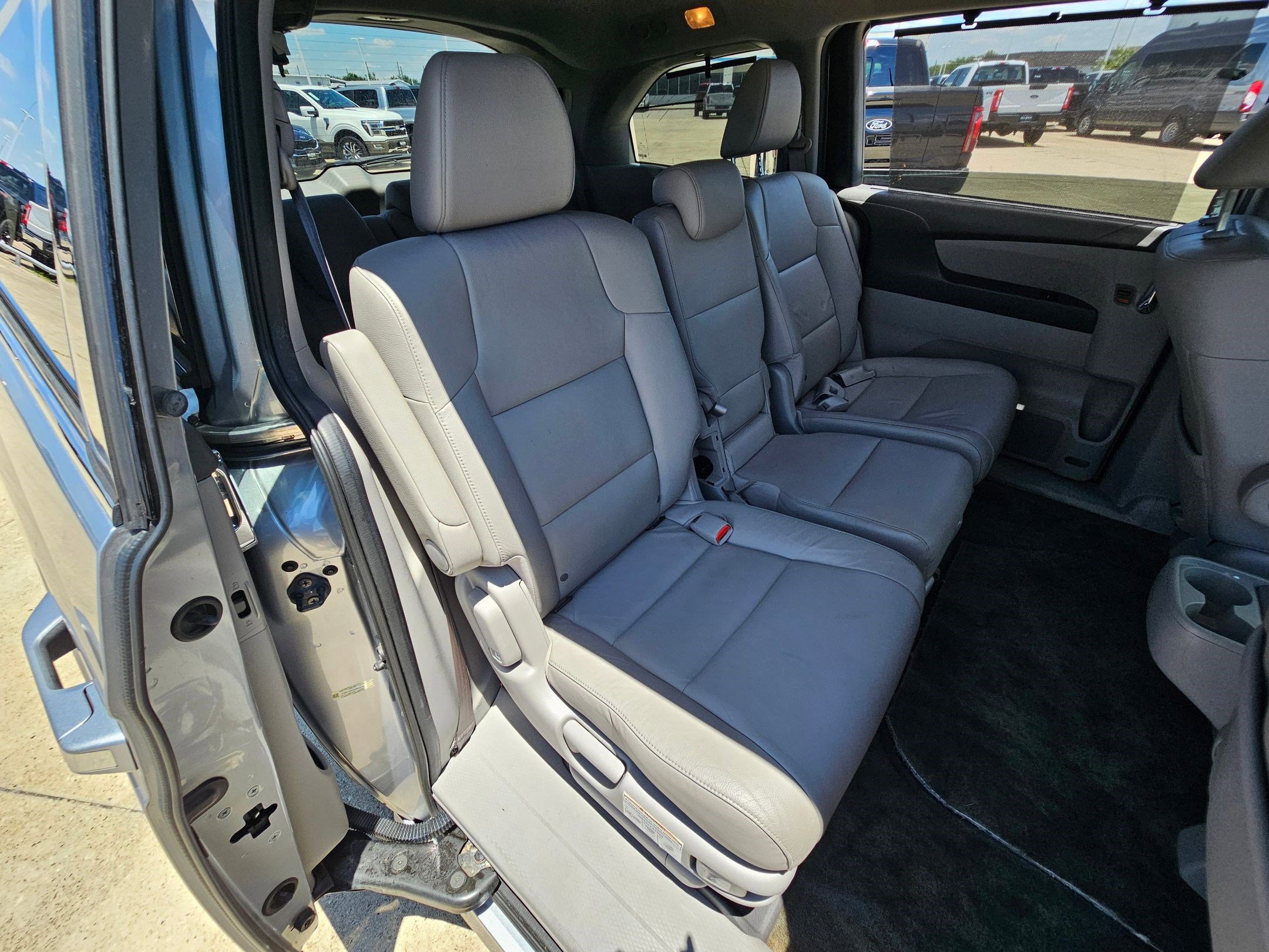 Used 2016 Honda Odyssey Touring Elite image 29