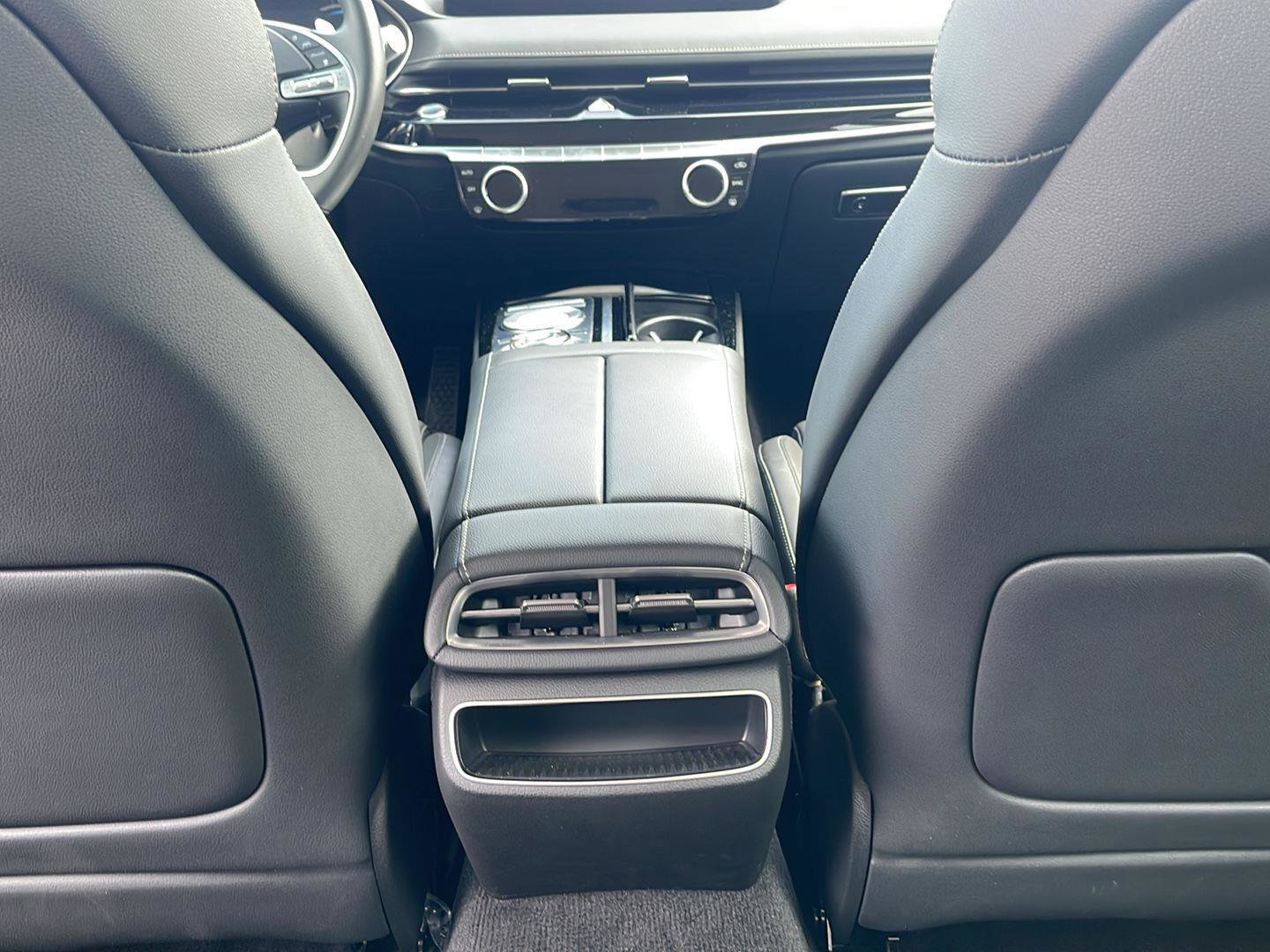 Used 2021 Genesis G80 2.5T image 18