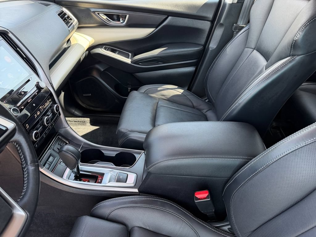 Used 2022 Subaru Ascent Limited w/ Technology Package AWD/4WD image 12