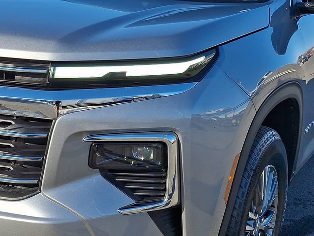 Certified 2025 Chevrolet Traverse LT image 9