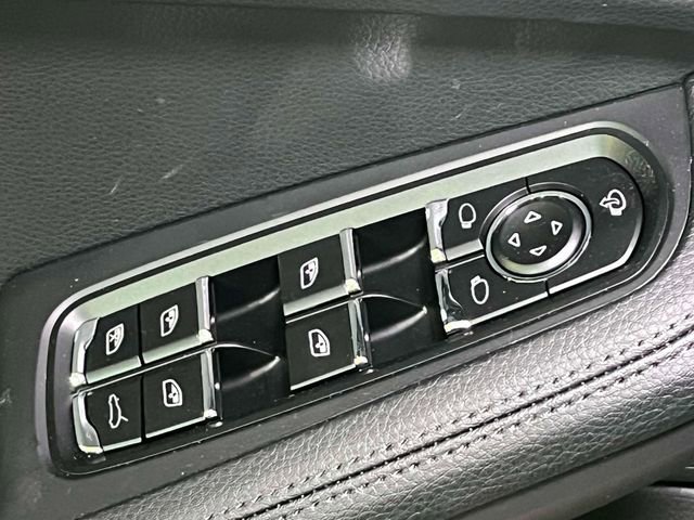 New 2026 Porsche Macan image 39