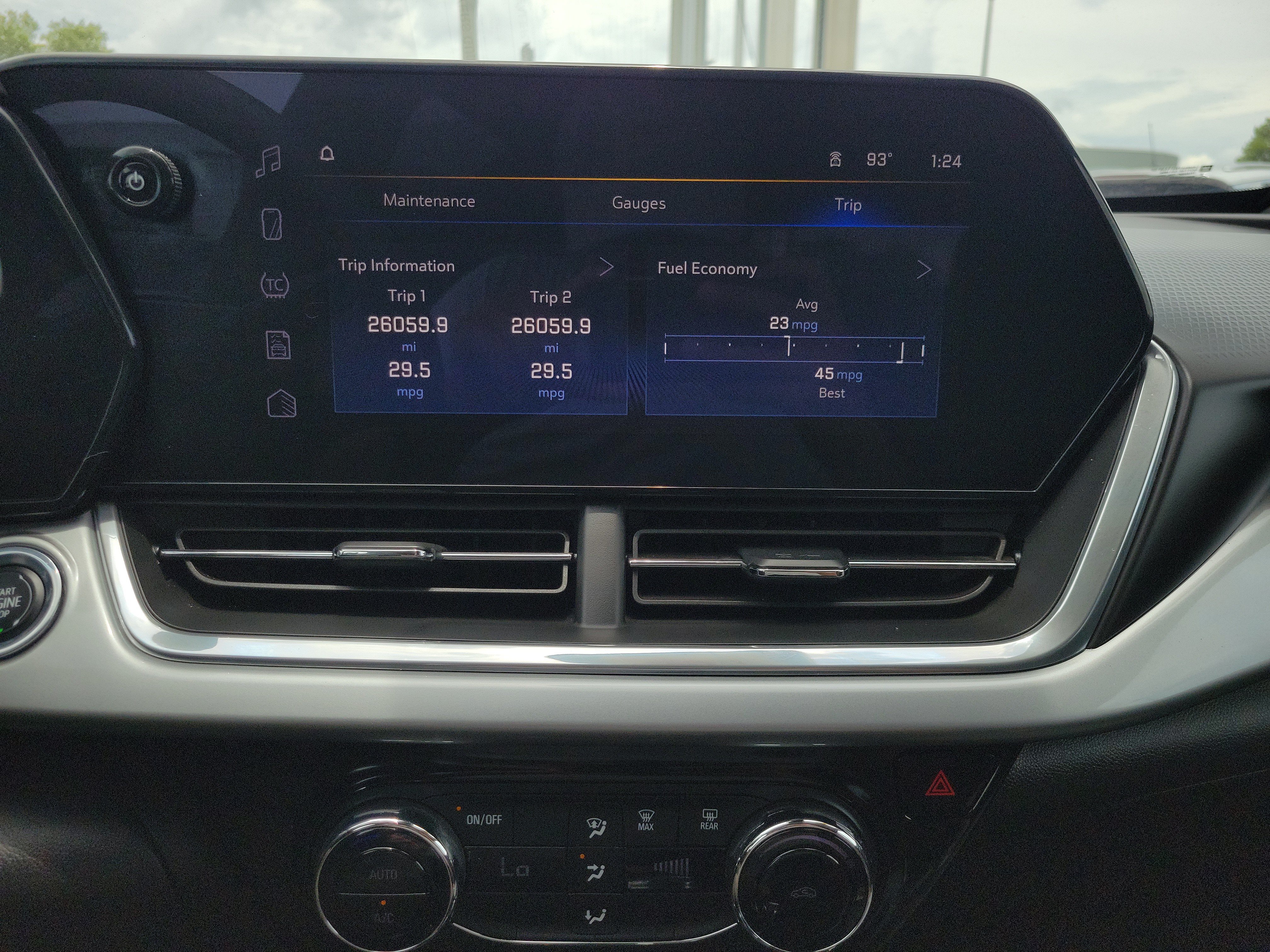 Certified 2024 Chevrolet Trax LT FWD image 20