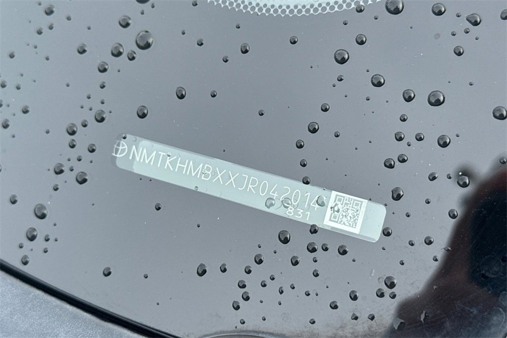 Used 2018 Toyota C-HR XLE image 10