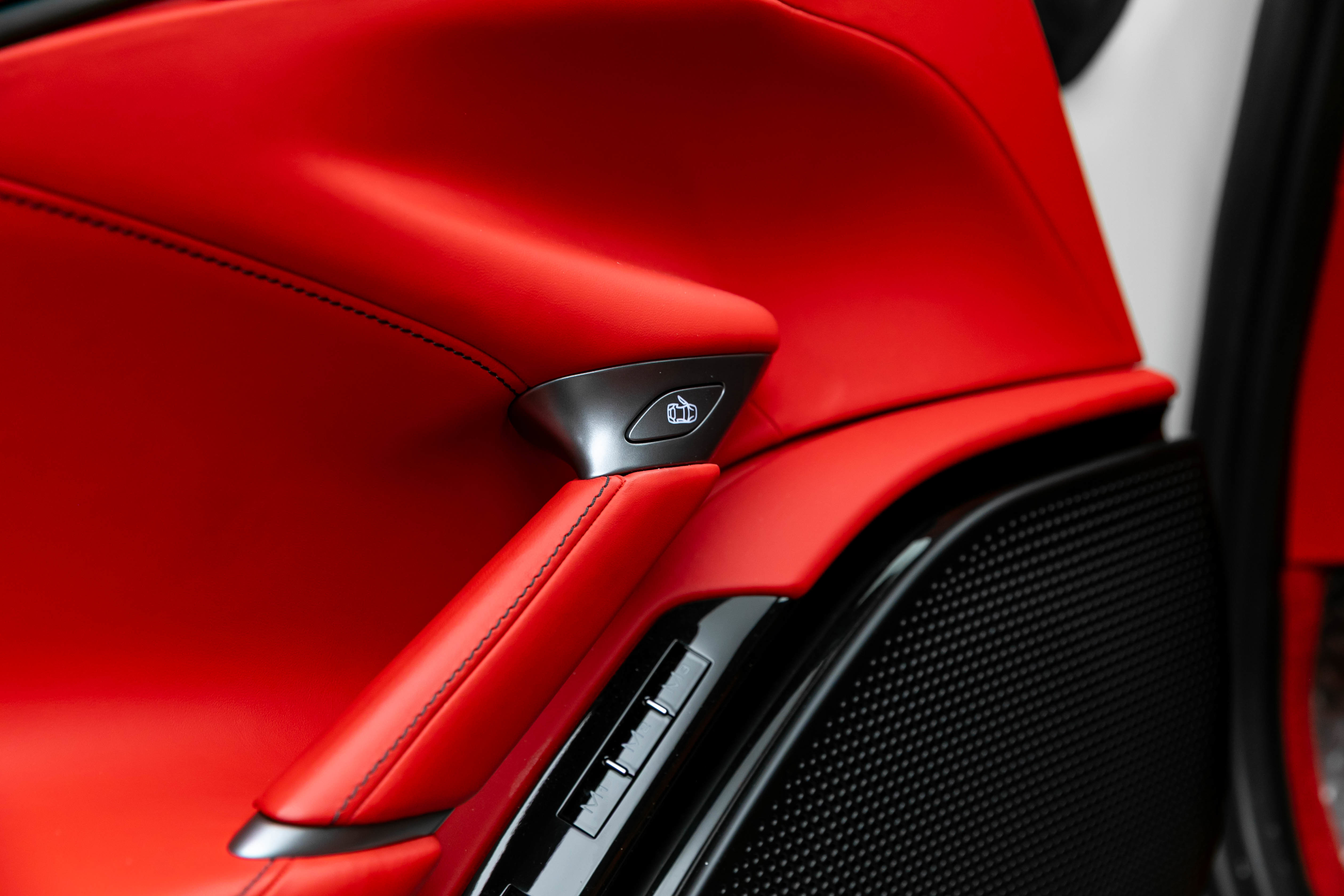 Certified 2022 Ferrari Roma image 14