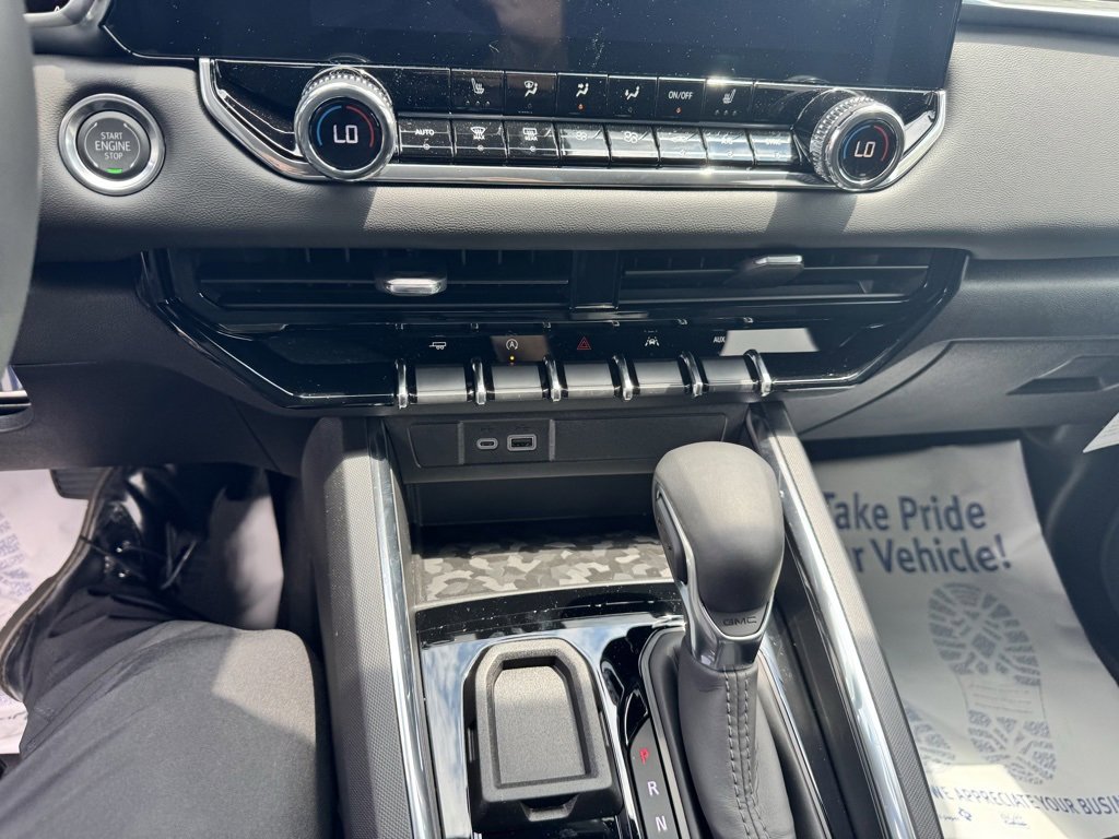 New 2025 GMC Canyon Elevation w/ Convenience Package image 22