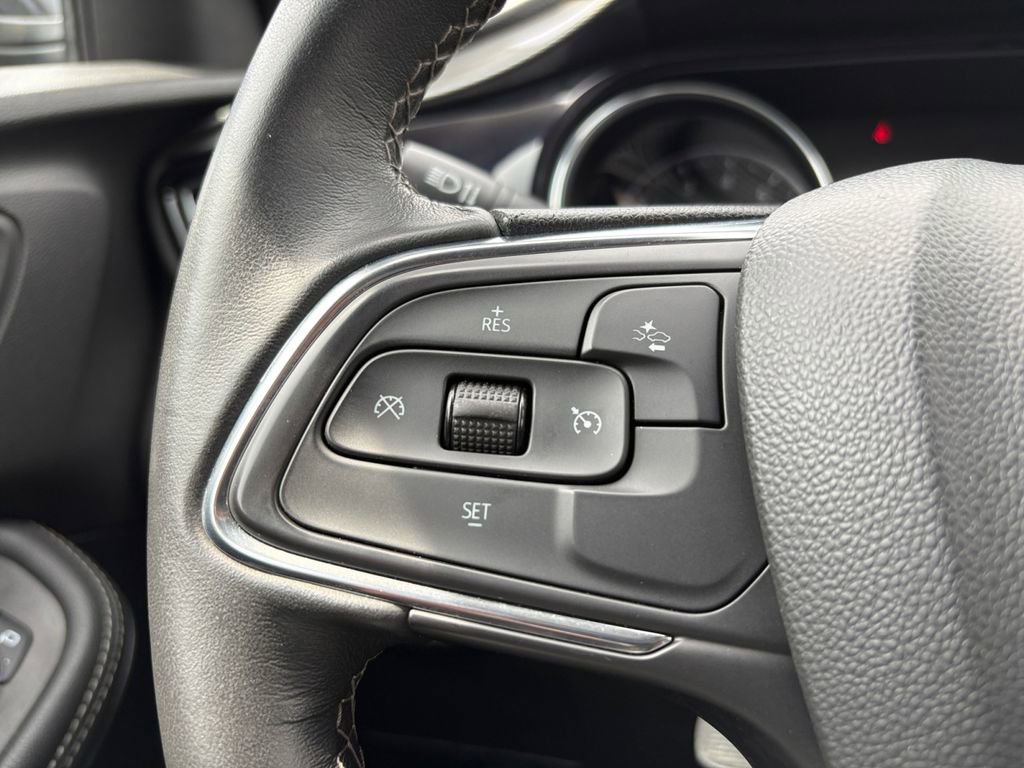 Used 2022 Buick Encore GX Select FWD image 12