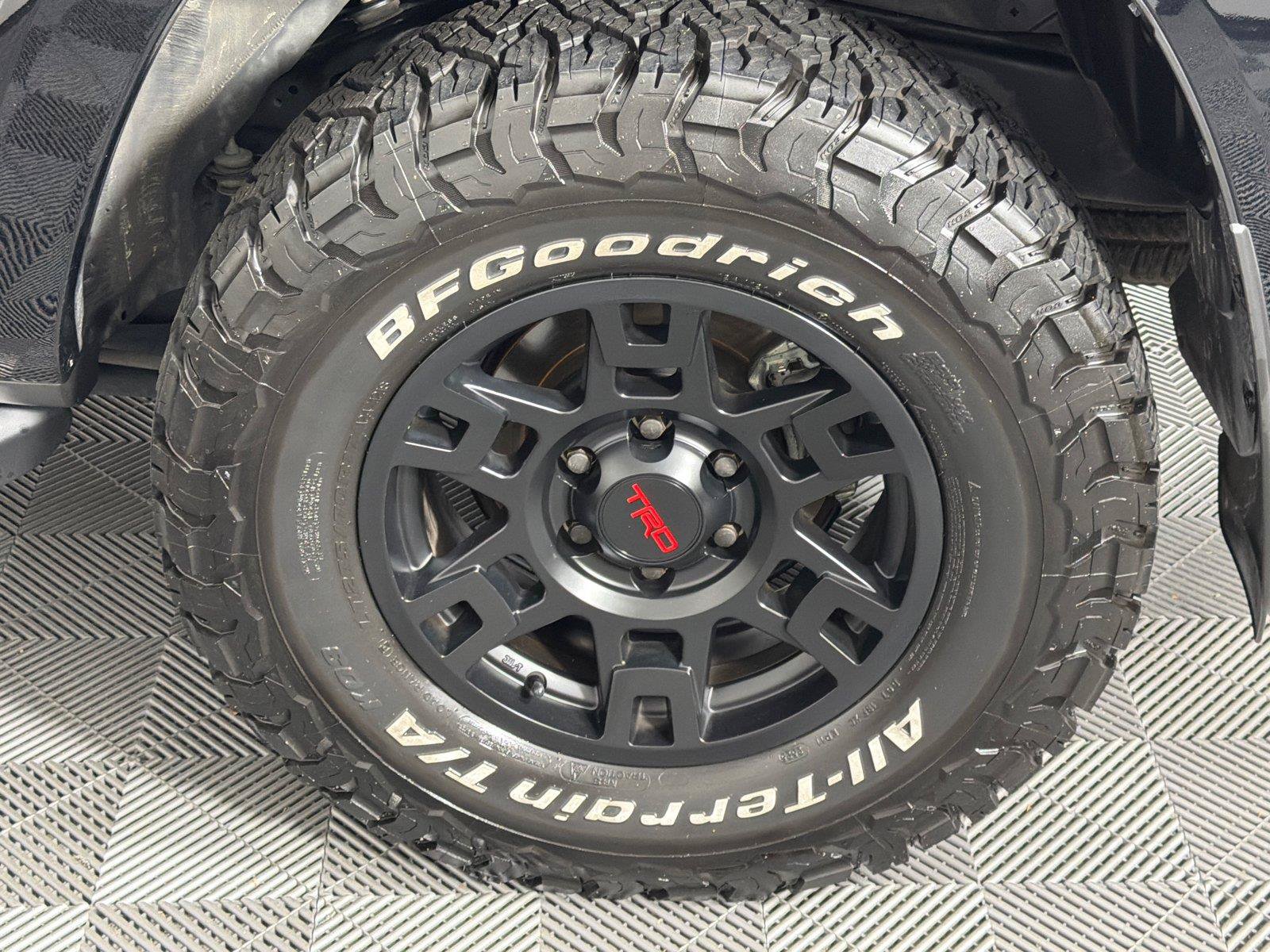 Used 2024 Toyota 4Runner TRD Off-Road Premium w/ Off Road Premium Plus Package AWD/4WD image 19