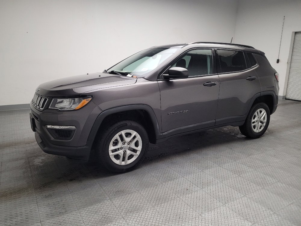 Used 2018 Jeep Compass Sport image 2