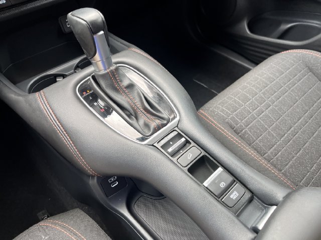 Certified 2025 Honda HR-V Sport image 28
