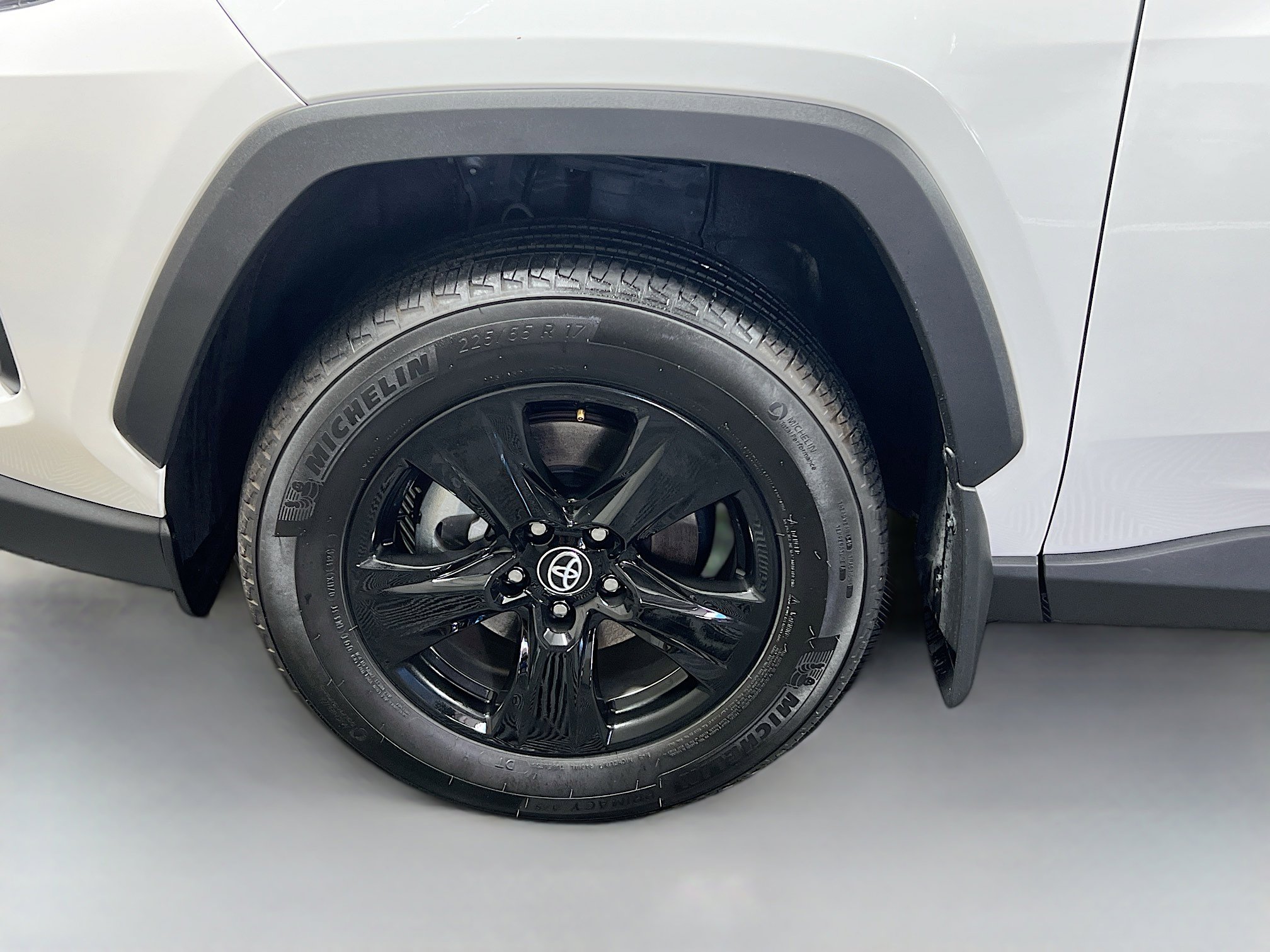 Used 2024 Toyota RAV4 XLE image 13