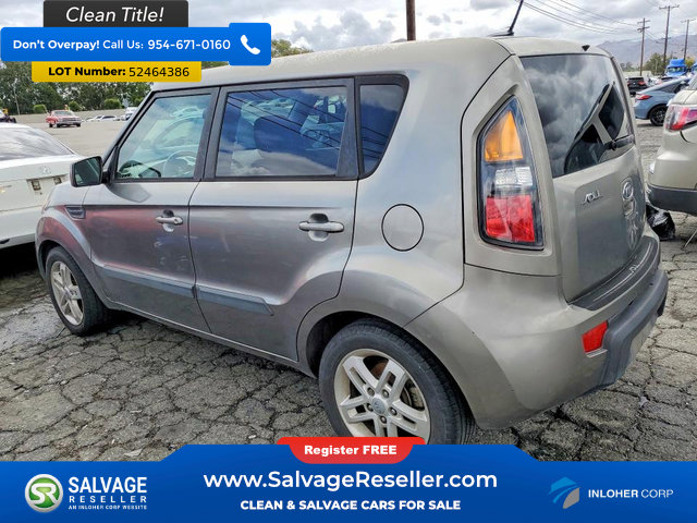 Used 2011 Kia Soul + w/ Audio Pkg FWD image 3