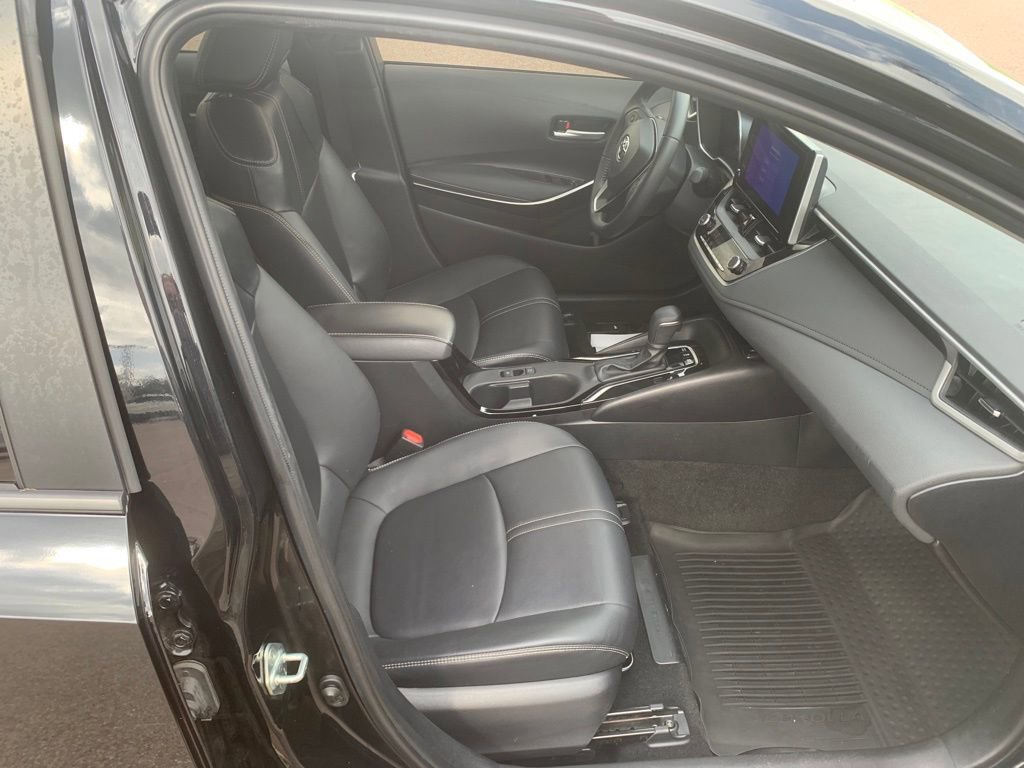 Used 2023 Toyota Corolla XLE image 27