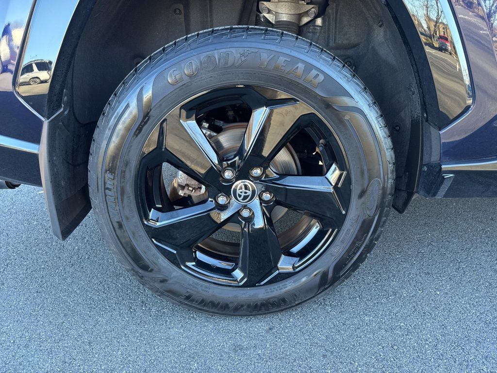 Used 2021 Toyota RAV4 XSE image 9