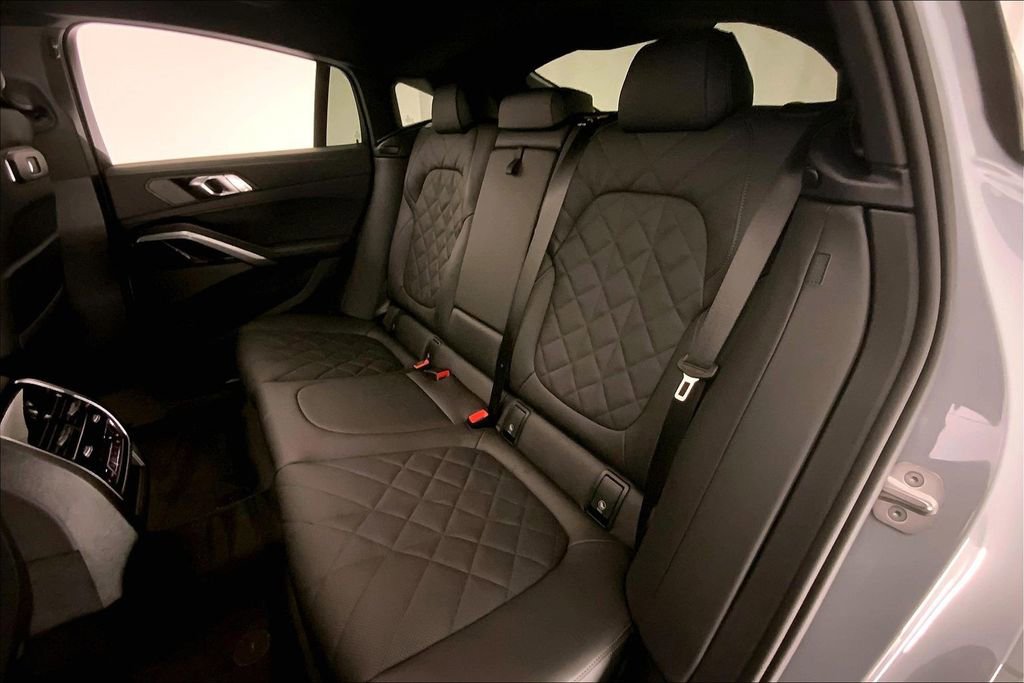 Certified 2026 BMW X6 xDrive40i w/ Climate Comfort Package image 14