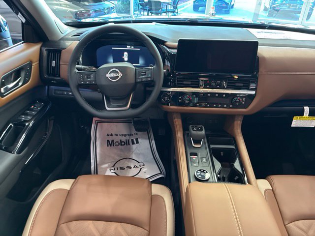 New 2026 Nissan Pathfinder Platinum AWD/4WD image 10