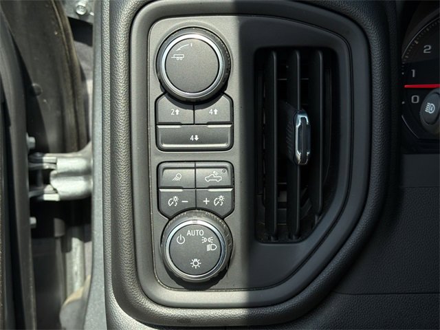 Used 2024 Chevrolet Silverado 2500 Custom w/ Custom Value Package image 29
