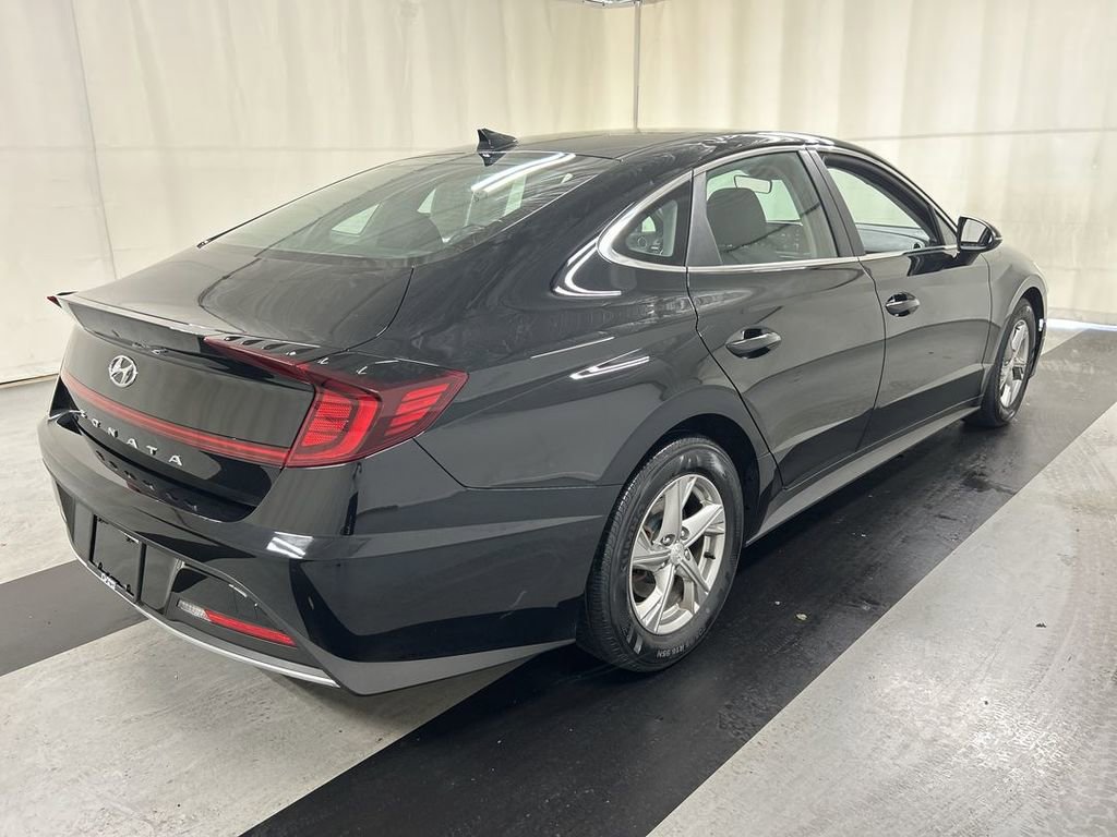 Used 2023 Hyundai Sonata SE FWD image 2