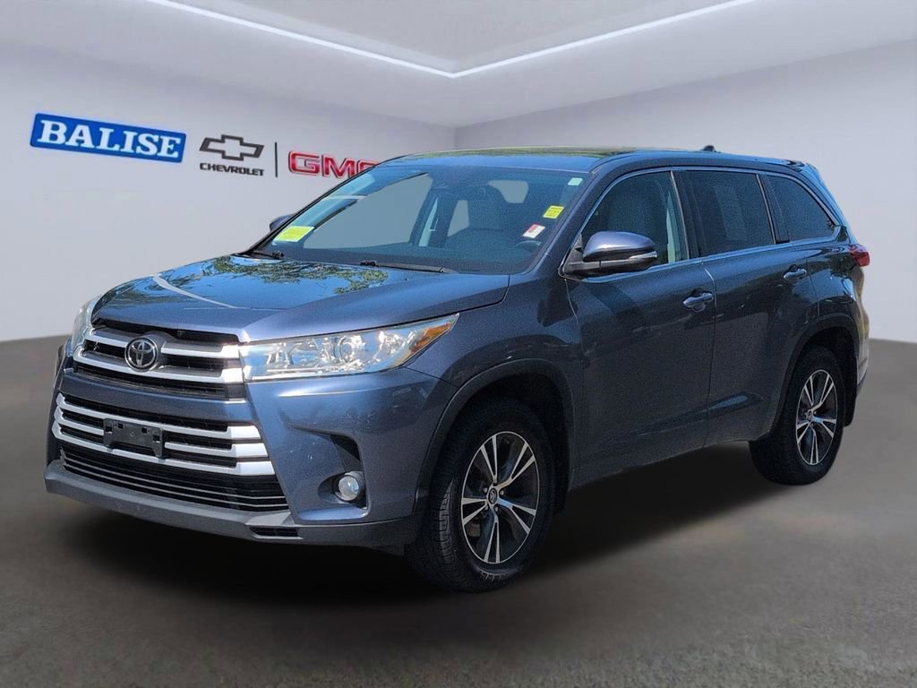 Used 2017 Toyota Highlander Plus AWD/4WD image 7