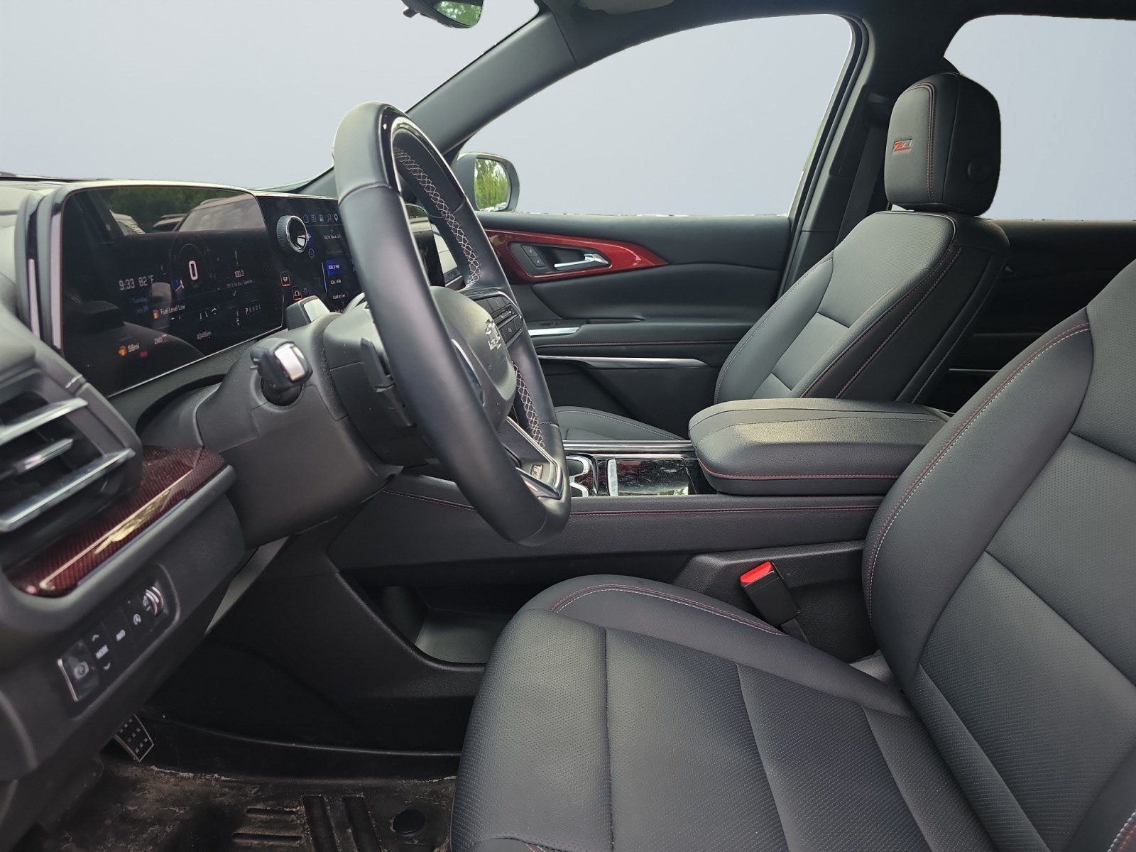 Used 2025 Chevrolet Traverse Z71 w/ Enhanced Driving Package AWD/4WD image 11