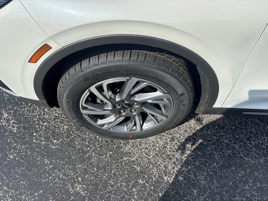 Used 2023 Lincoln Corsair FWD image 9
