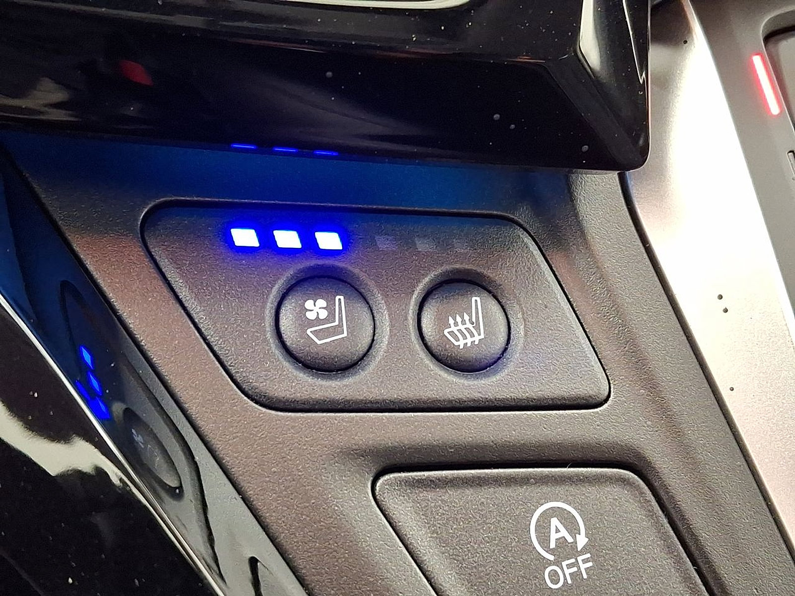 Used 2025 Honda Odyssey Elite image 19