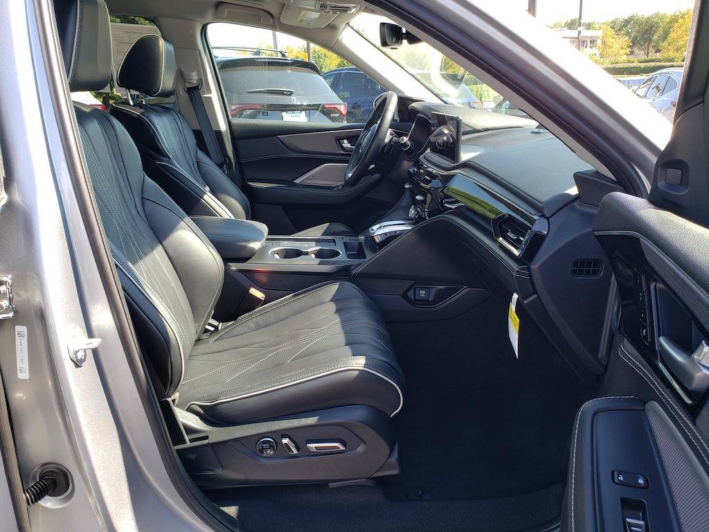 Certified 2026 Acura MDX w/ Advance Package AWD/4WD image 22