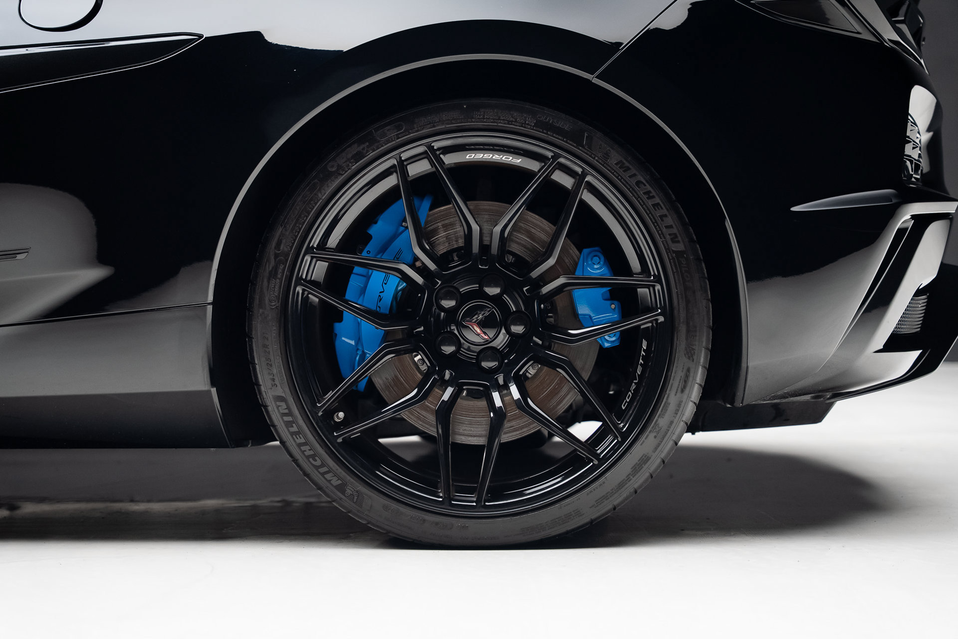 Used 2024 Chevrolet Corvette Z06 RWD image 23