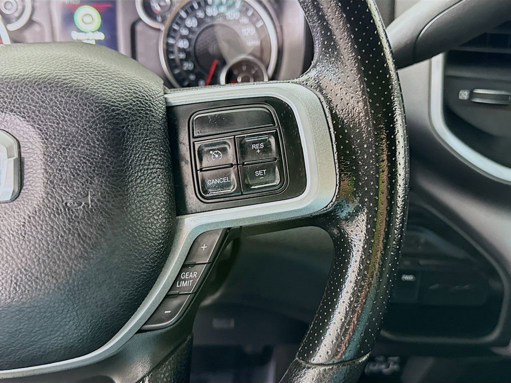 Used 2022 RAM 3500 Big Horn image 23