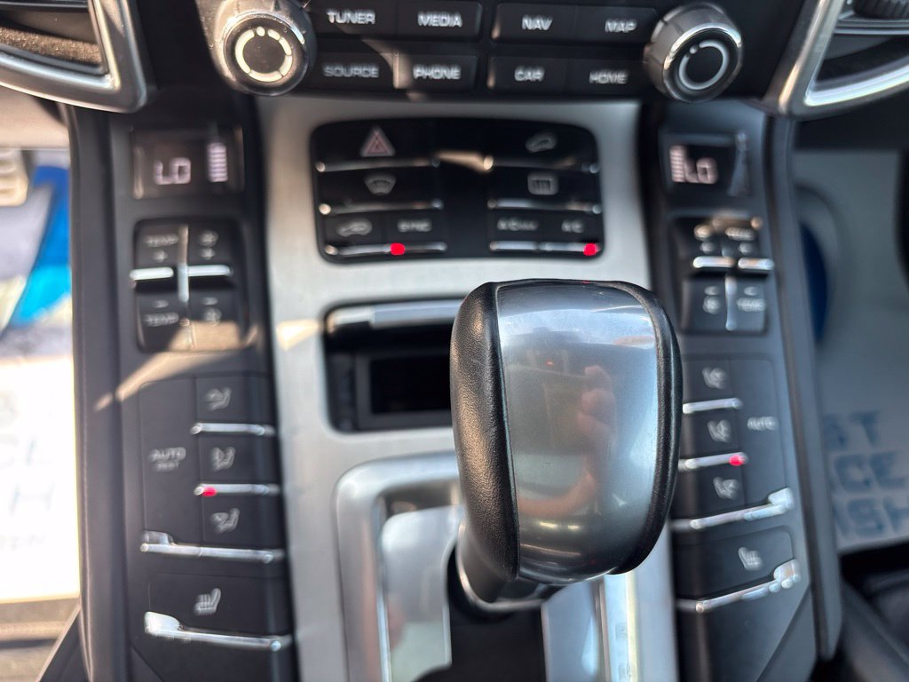Used 2017 Porsche Cayenne GTS AWD/4WD image 24