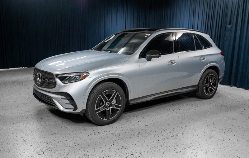 New 2025 Mercedes-Benz GLC 300