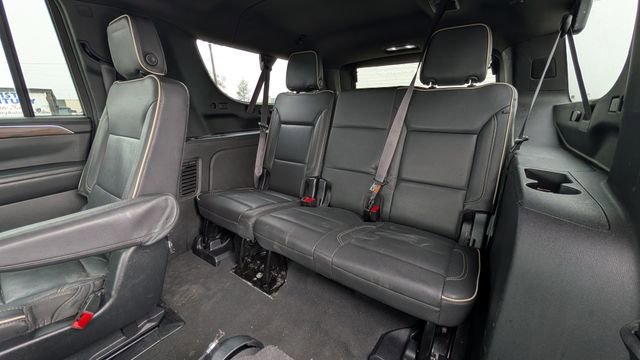 Used 2023 Chevrolet Suburban Premier image 5