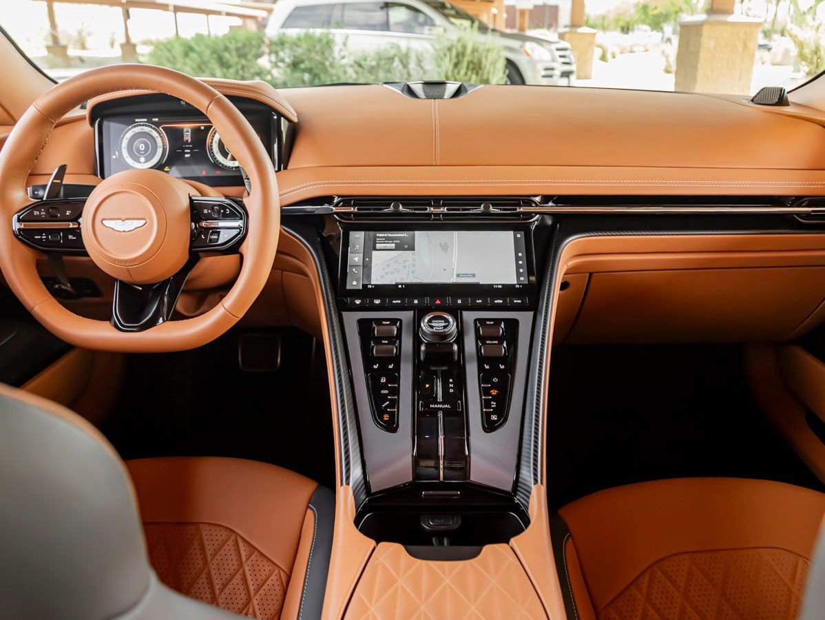 Used 2024 Aston Martin DB12 Coupe image 16