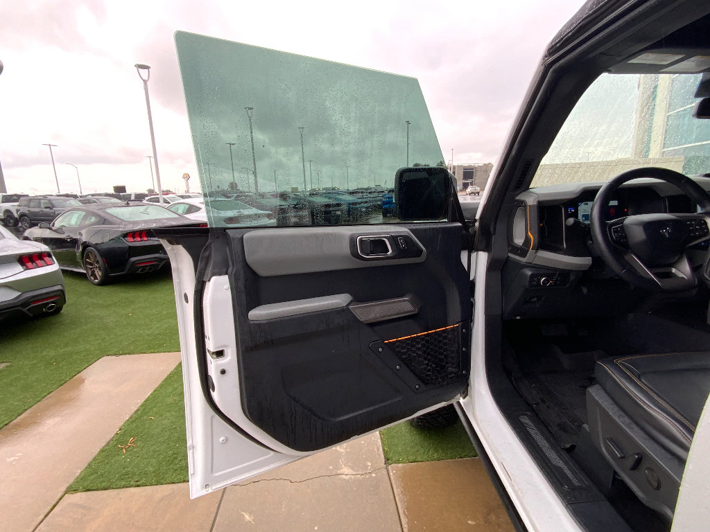 Used 2022 Ford Bronco Badlands image 8