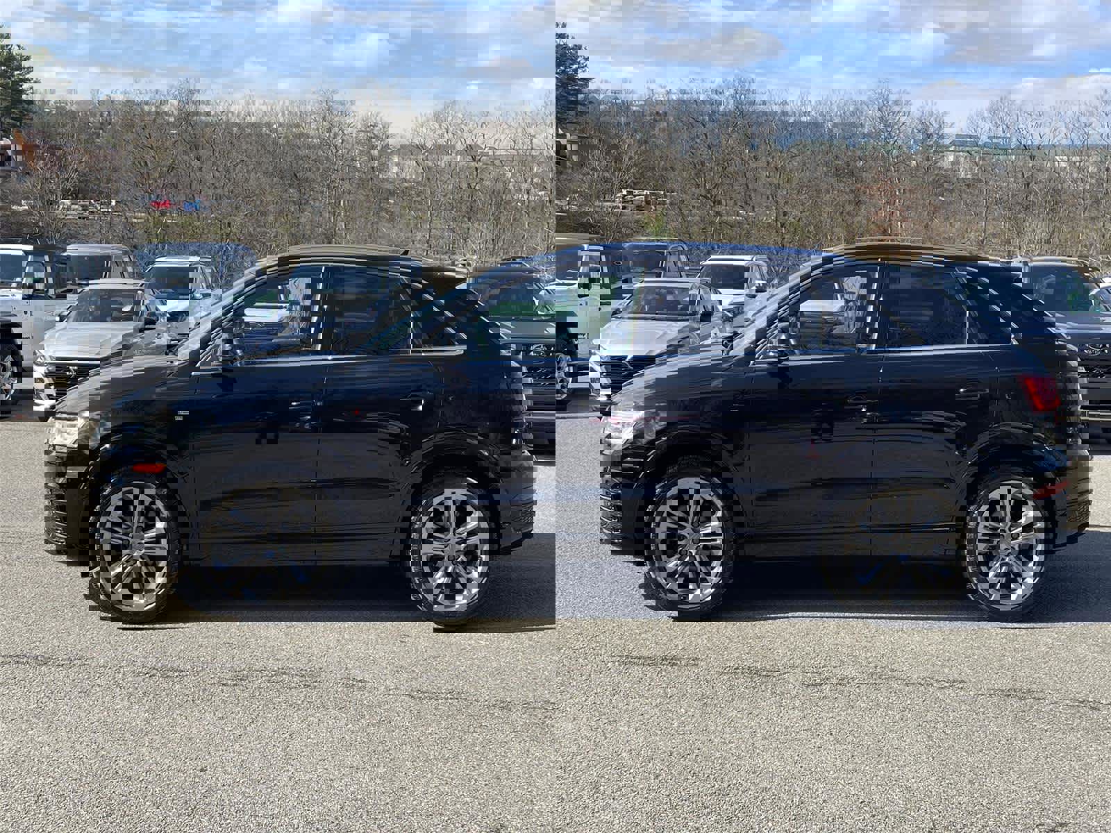 Used 2017 Audi Q3 2.0T Prestige w/ Prestige Package image 2