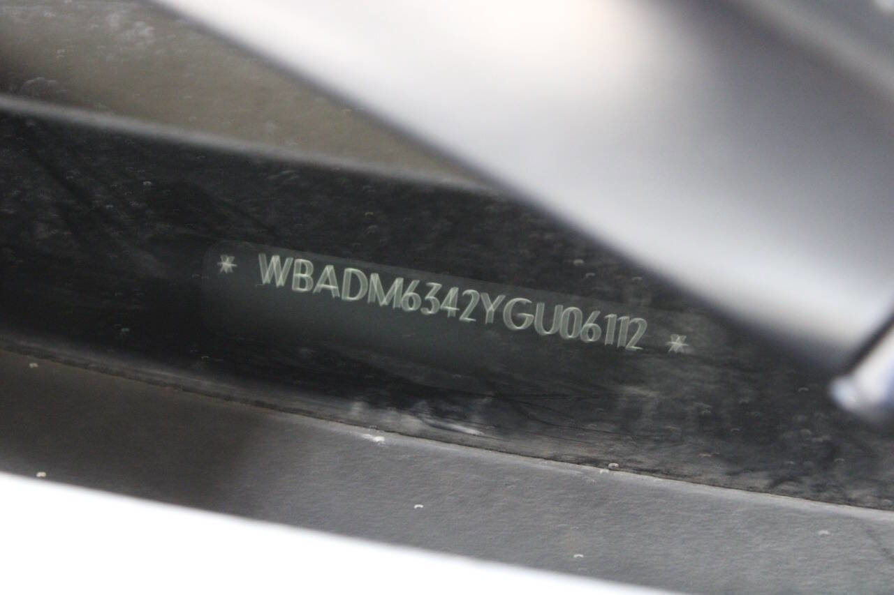 Used 2000 BMW 528i Sedan image 40