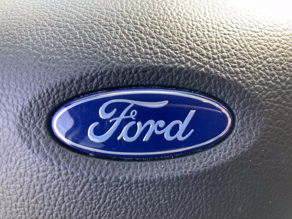 Used 2019 Ford Escape SE FWD image 28