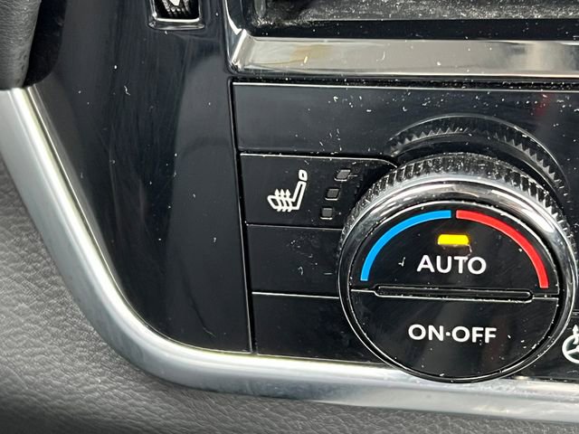 Used 2024 Nissan Rogue SL w/ SL Premium Package image 27