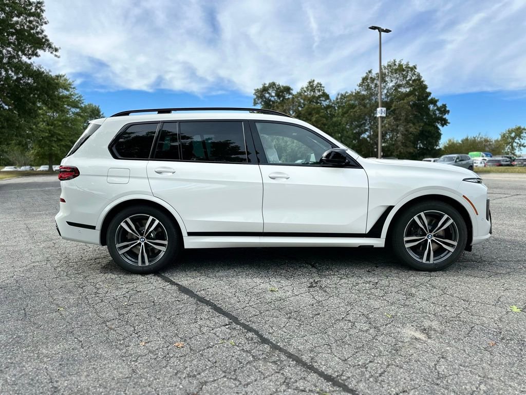 New 2026 BMW X7 M60i image 10