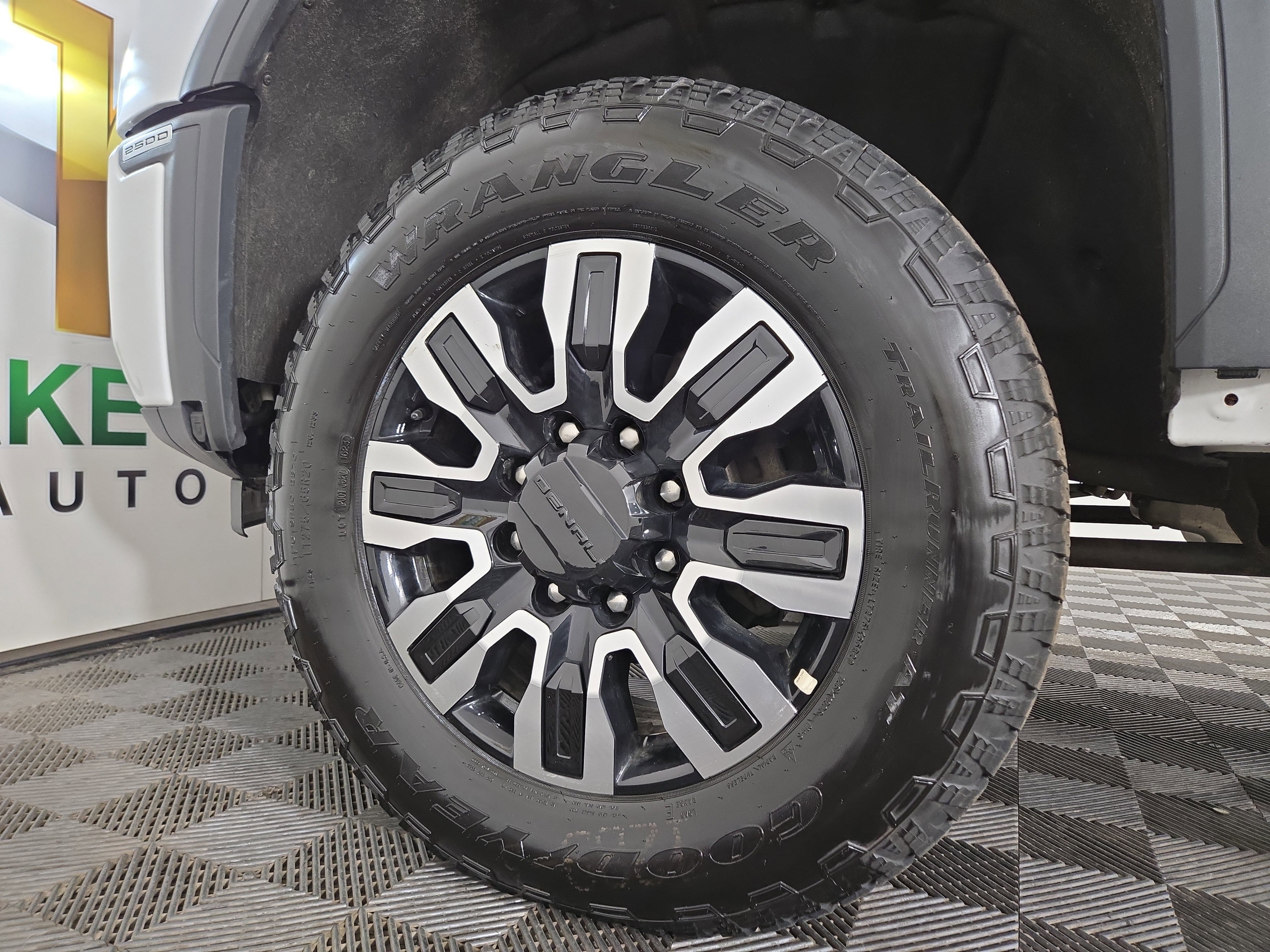 Used 2024 GMC Sierra 2500 Denali Ultimate image 33